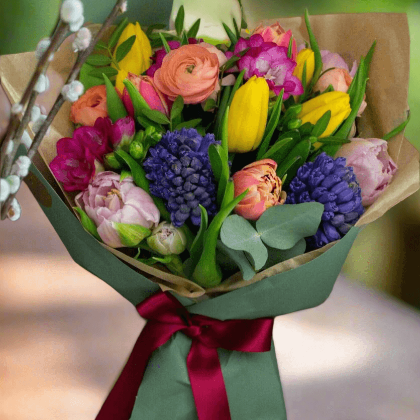 Desiree FlowerShop buchet lalele Buchetul Explozie de Primăvară