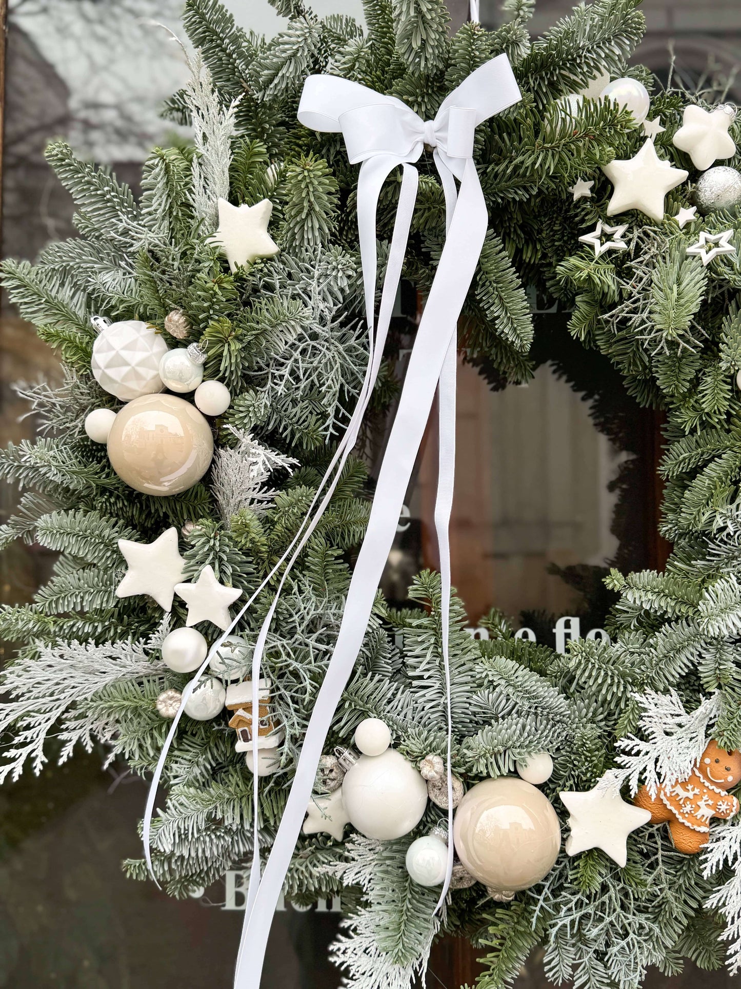 Coroniță Naturală de Crăciun White Nordic – 55 cm - Floraria Desiree