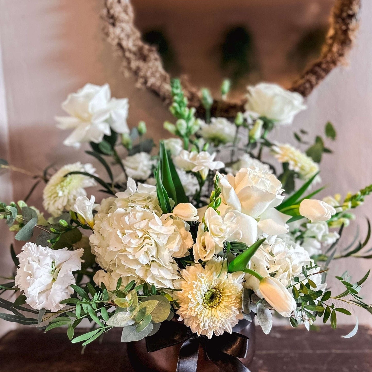 DesireeFlowerShop Aranjament_funerar Aranjament funerar Sincere Condoleante