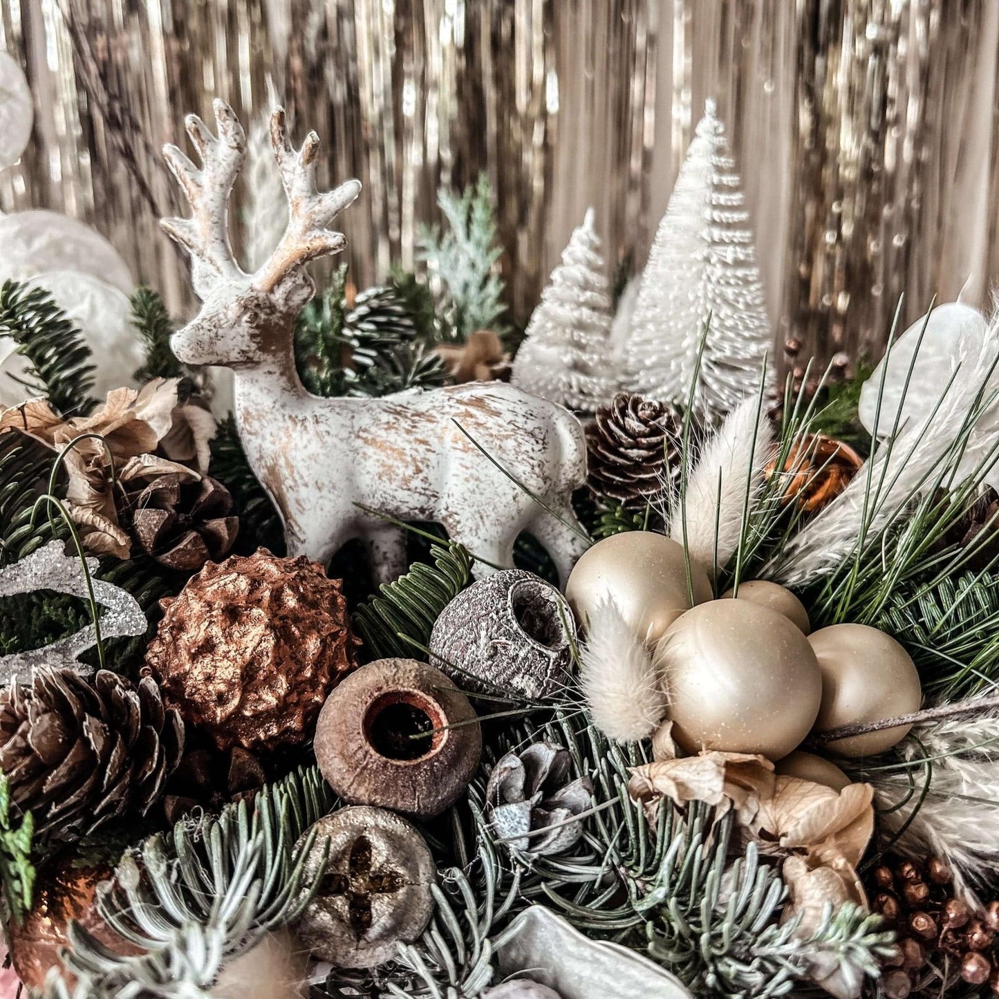 Floraria Desiree Aranjament Craciun Aranjament Cerb Alb