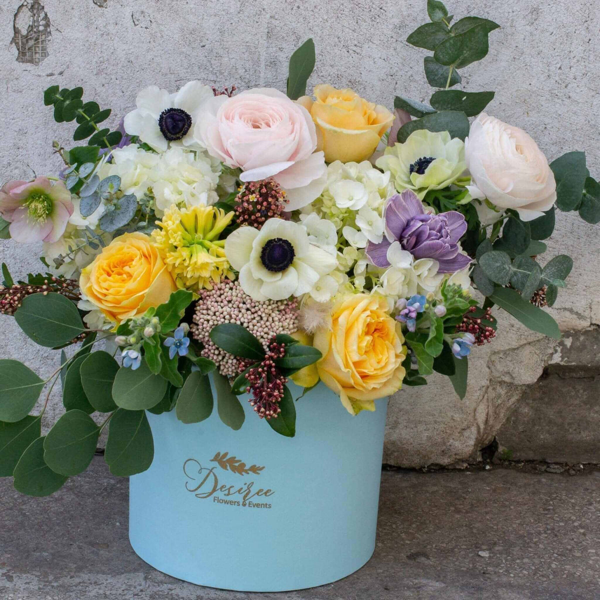 Aranjament Floral cu Anemone
