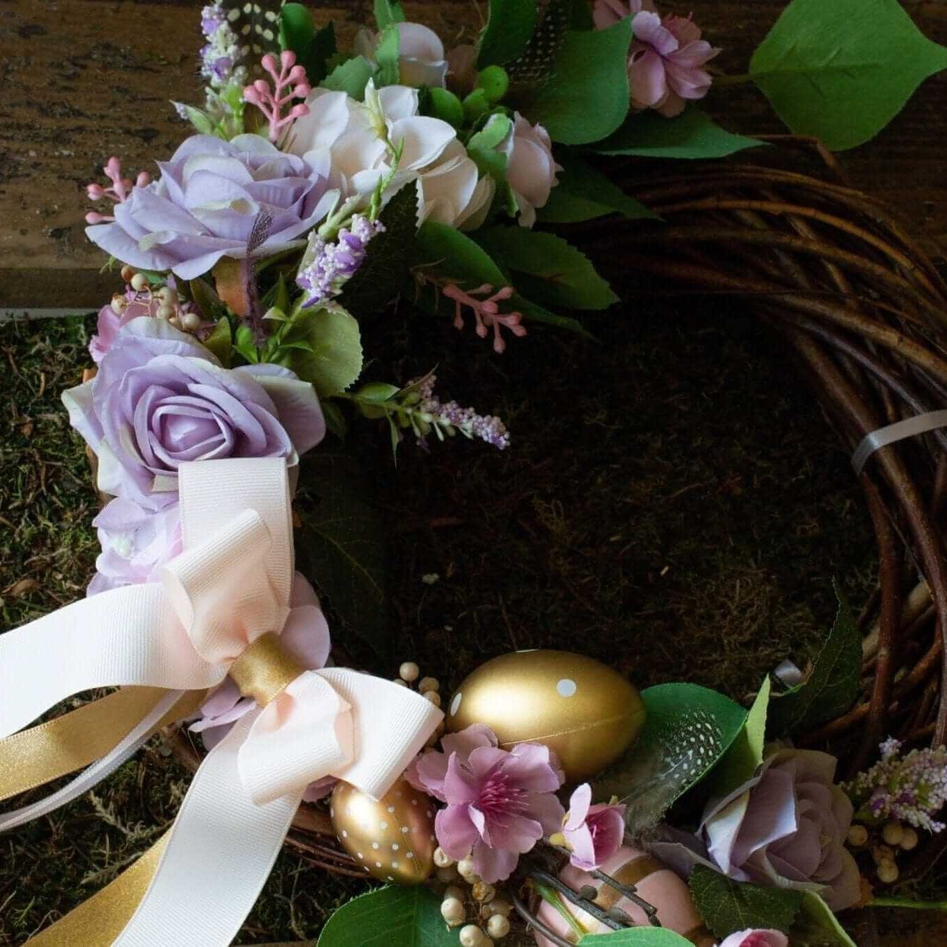 Desiree FlowerShop Aranjament paste Coronita Paste 30cm