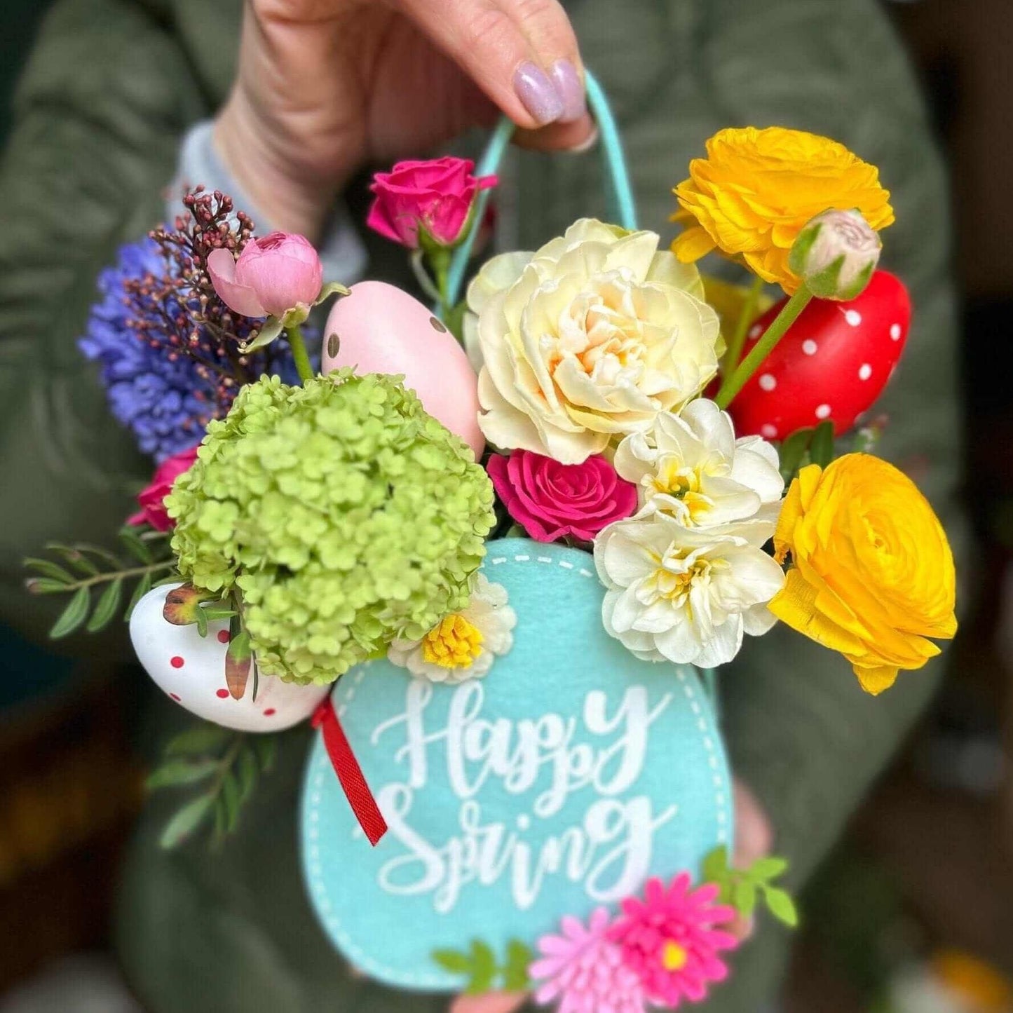 Desiree FlowerShop Aranjament Paste Cosulet “Happy Spring”