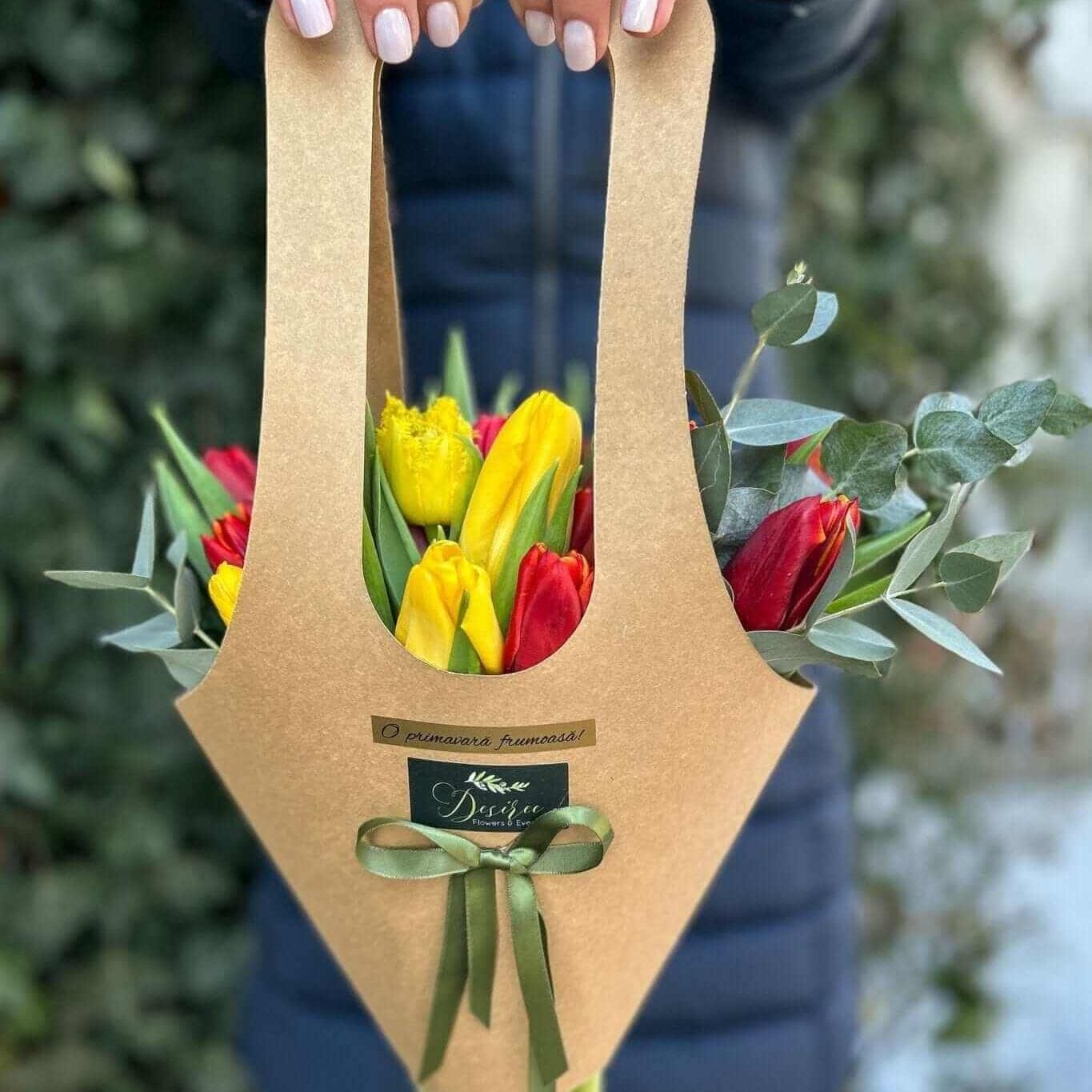 Desiree FlowerShop buchet_flori Buchet- sacosa cu lalele