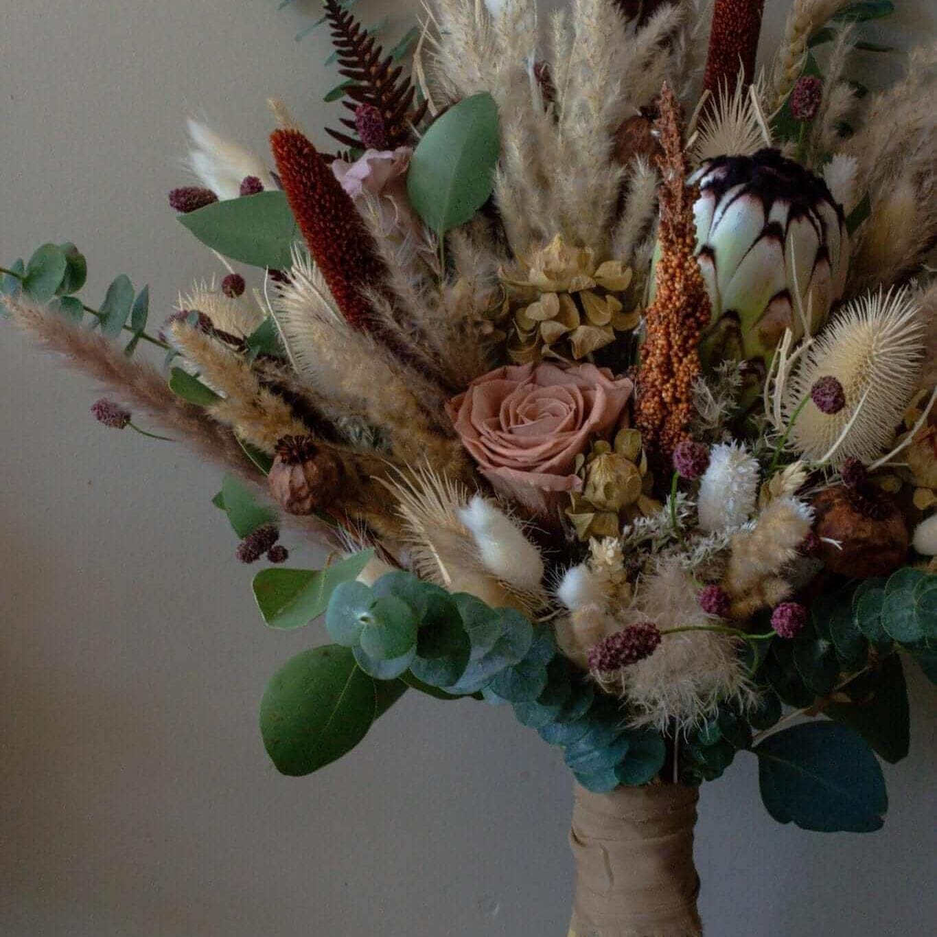 Desiree FlowerShop Buchet_mireasa Buchet mireasa boho stabilizat