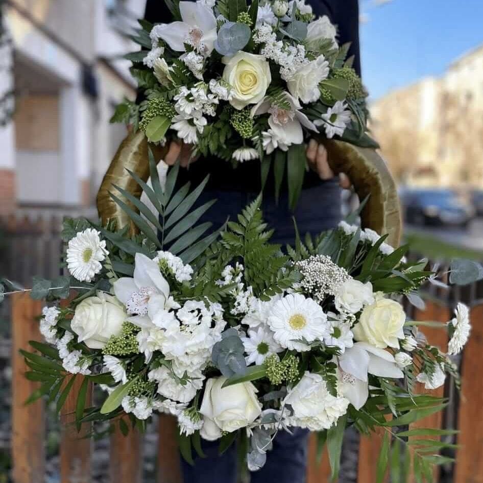 Desiree FlowerShop Coroana_funerara Coroană funerară Asimetrică Eleganță