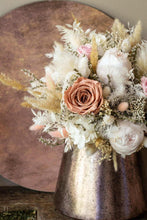Încarcă imaginea în vizualizatorul Galerie, Pachet nunta flori stabilizate pastel - Desiree FlowerShop
