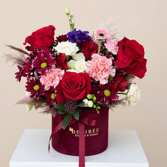 Aranjament Floral Royal Burgundy în Cutie Velvet