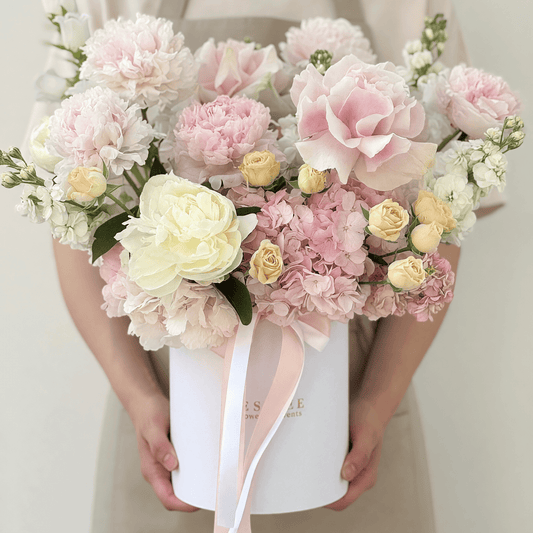 Aranjament Peony Blush Garden