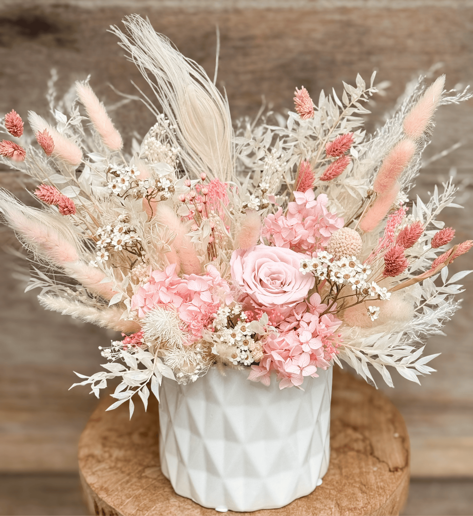 Desiree FlowerShop Aranjament Conservat Blush