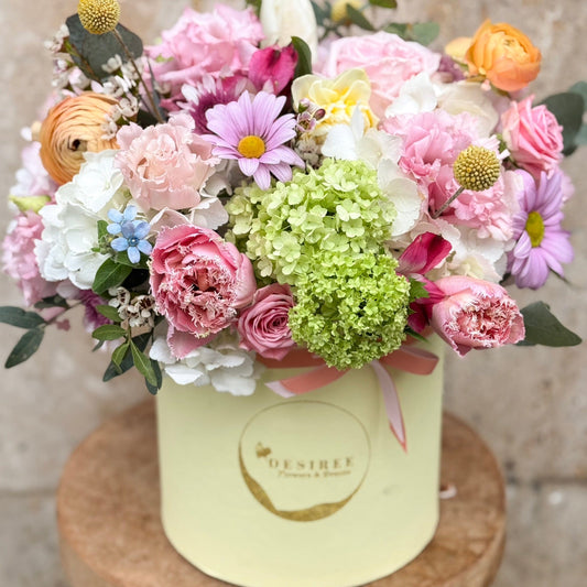 Desiree FlowerShop Aranjament Primăvara Vibrantă