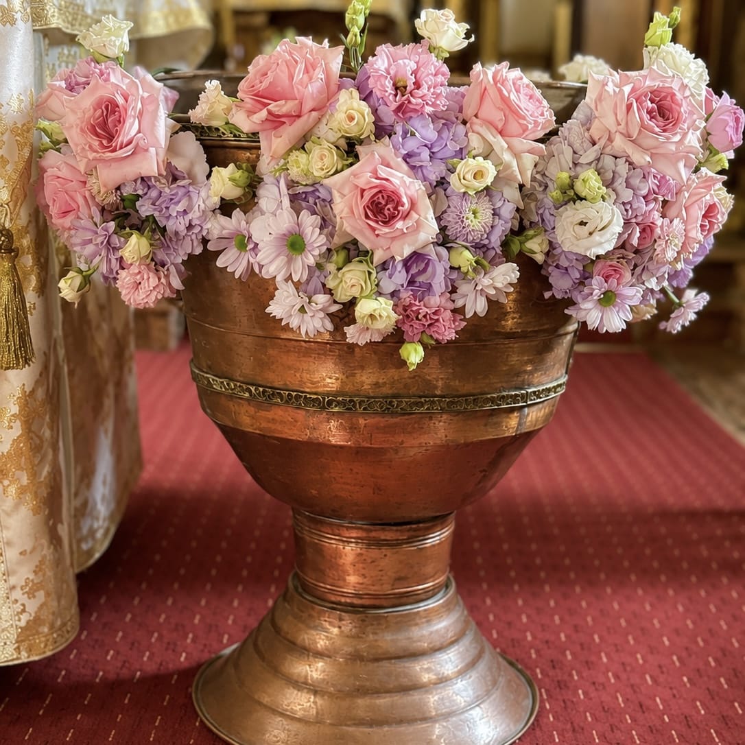 Floraria Desiree Aranjament_cristelnita Aranjament Floral pentru Cristelniță „Blush & Lilac”