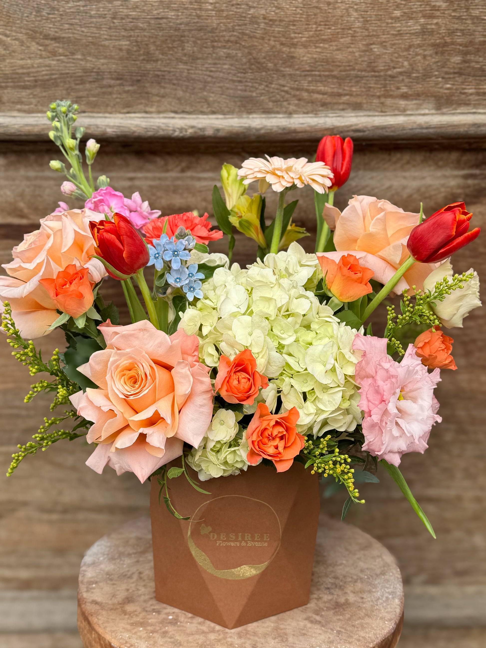 Floraria Desiree aranjament floral Aranjament Floral Spring Delight