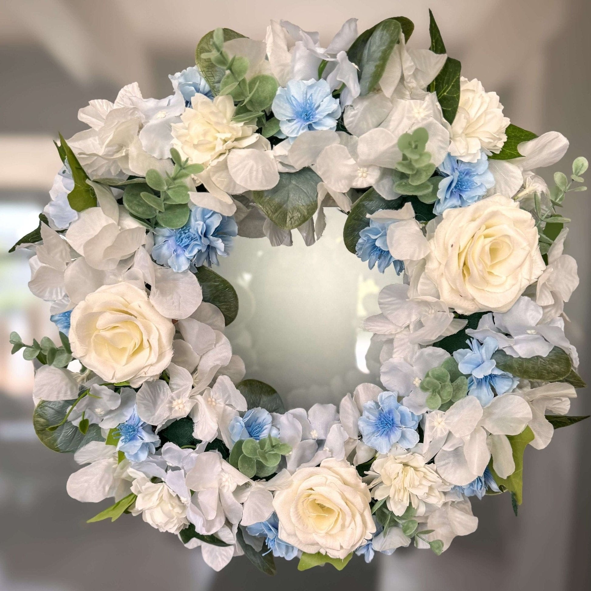 Floraria Desiree Aranjament_funerar Coronita artificiala pentru cruce
