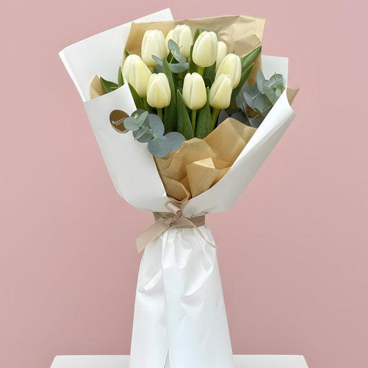 Floraria Desiree buchet_flori Buchet Lalele Simplicity