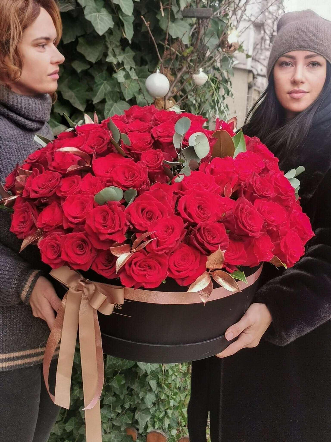 Aranjament 101 trandafiri - Desiree FlowerShop