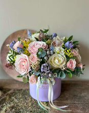 Încarcă imaginea în vizualizatorul Galerie, Aranjament floral luxury - Desiree FlowerShop
