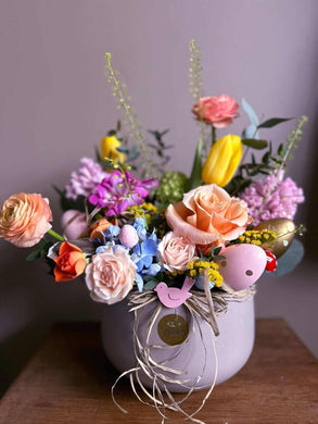 Aranjament Paste colorat - Desiree FlowerShop