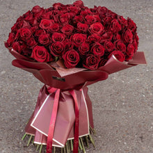Încarcă imaginea în vizualizatorul Galerie, Buchet 101 trandafiri - Desiree FlowerShop
