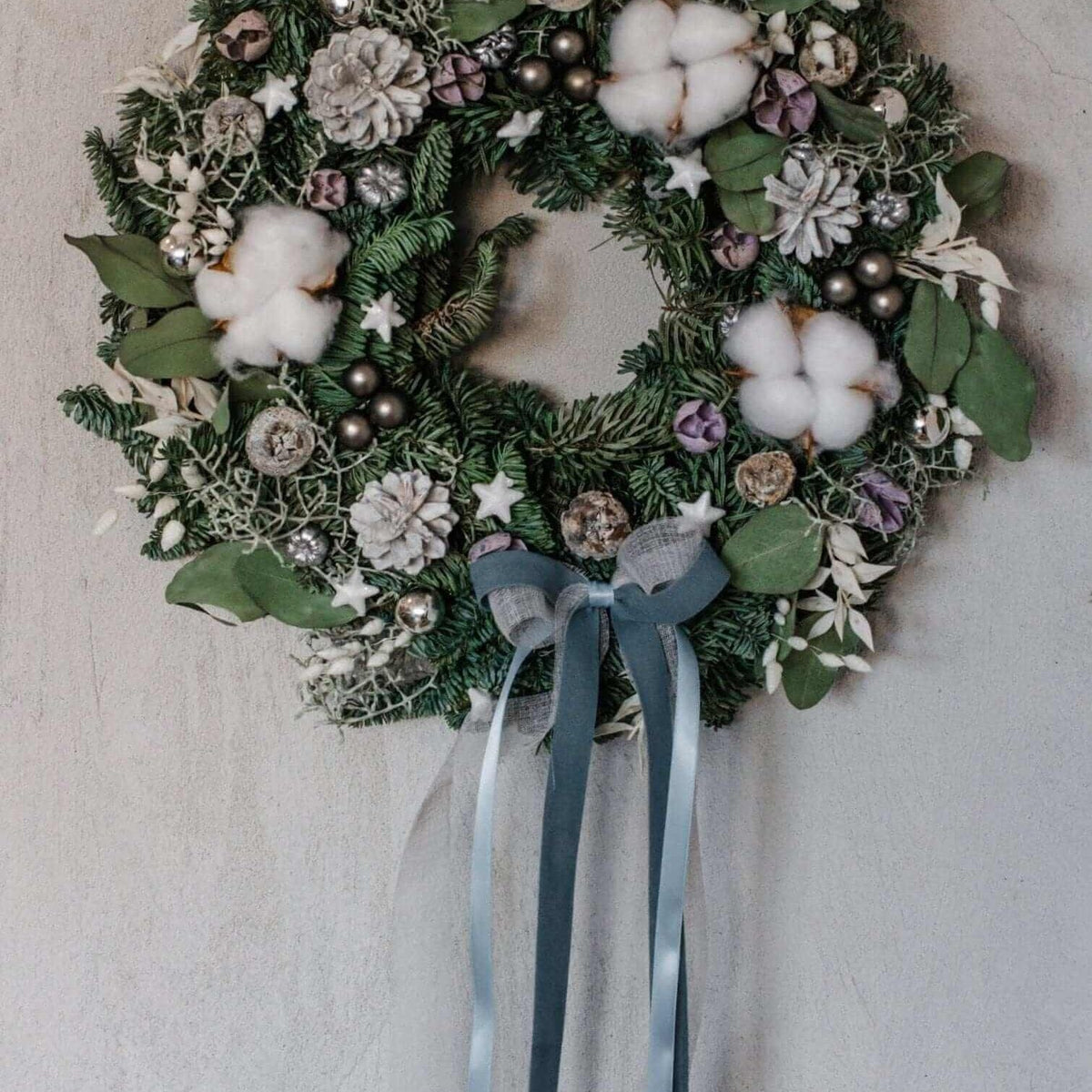 Coronita Cotton wreath — coroniță cu bumbac și panglici albe