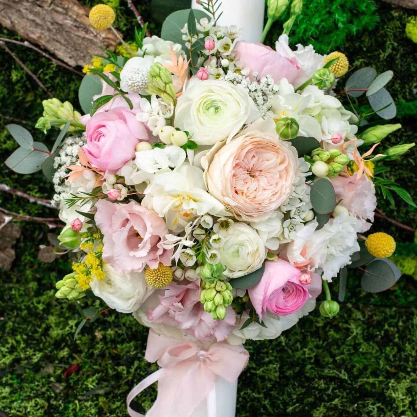 Desiree FlowerShop Lumanare botez trandafiri  de gradina